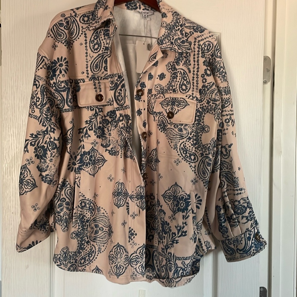NWT Fate shacket